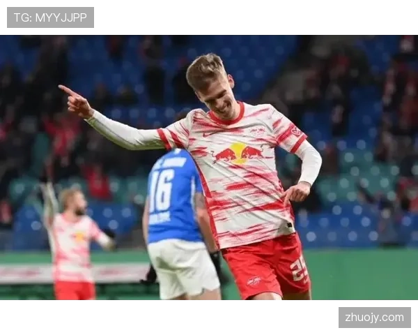 奥尔莫如何撕裂拜仁防线：突破能力与创造作用的深度解析