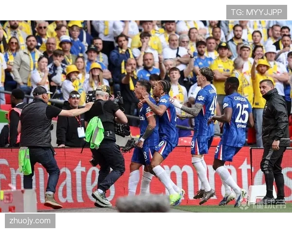 恩佐英超表现平平：战术适配与节奏适应的双重困境